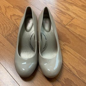 Beige Jellypop high heels Women’s size 7